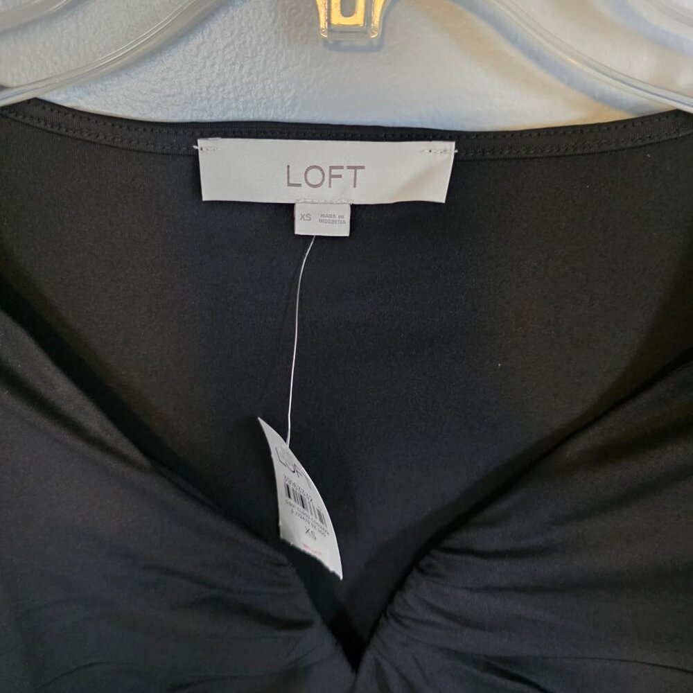 NWT Loft Ruched Deep V-Neck Top - Picture 5 of 7
